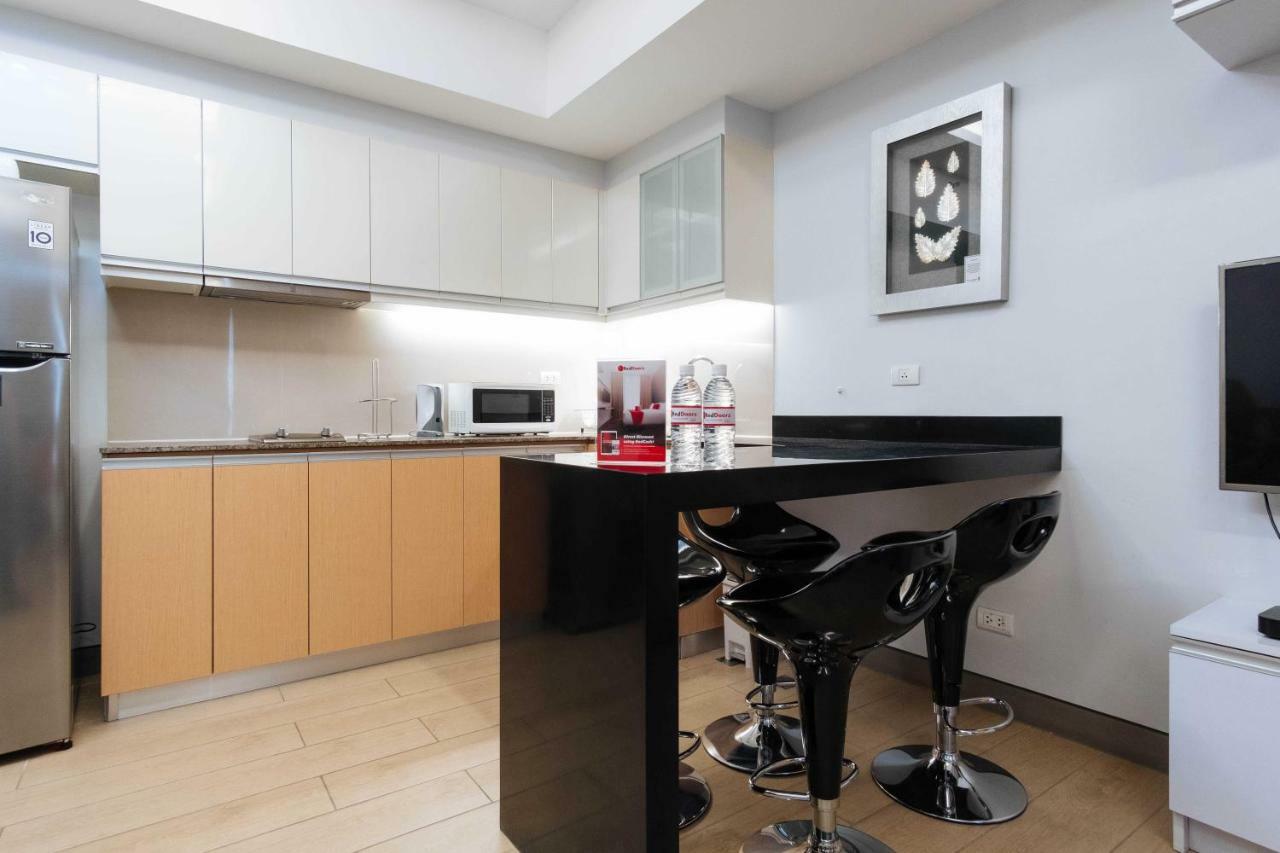 Reddoorz Premium @ Venice Luxury Bgc 2 ماكاتي المظهر الخارجي الصورة